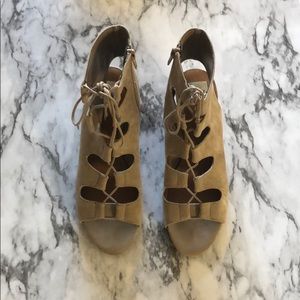 DV Gladiator Wedge Sandal